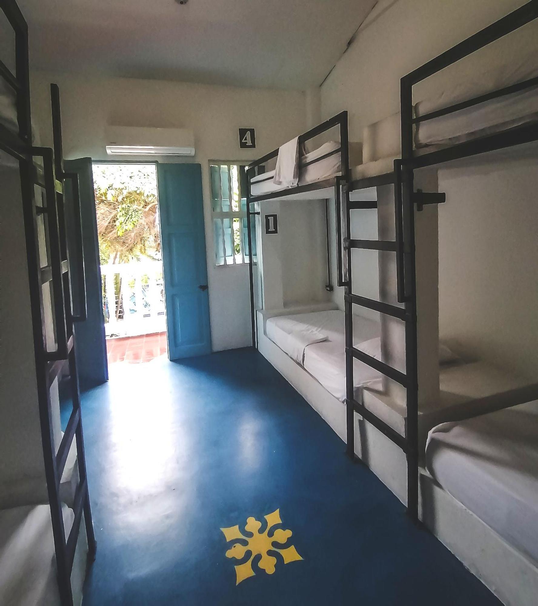 Media Luna Hostel Cartagena Exterior photo